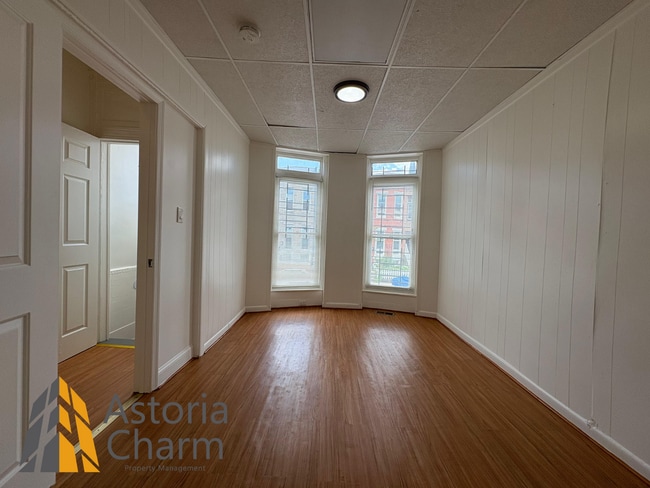 Building Photo - Updated 3 BR Home with Spacious Yard & Pre...