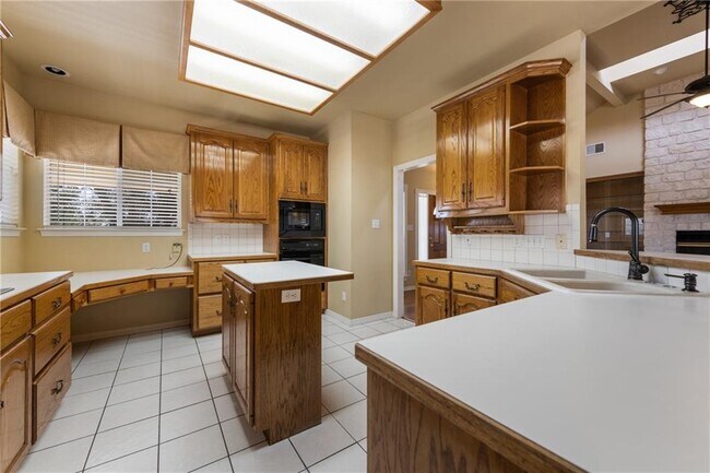 Building Photo - 2550 Co Rd 233