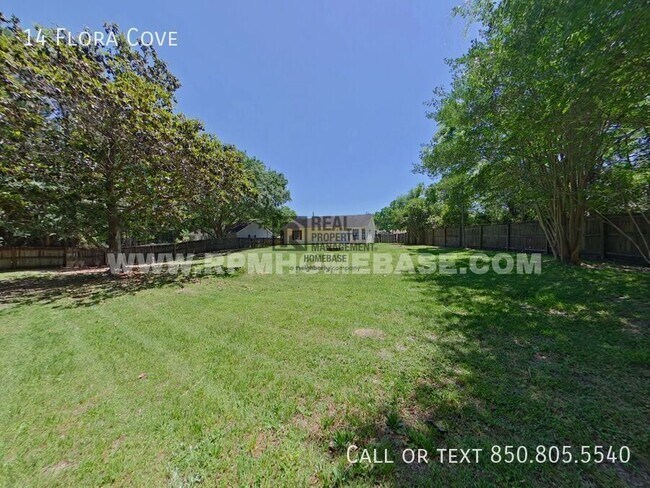 Building Photo - 14 Flora Cove