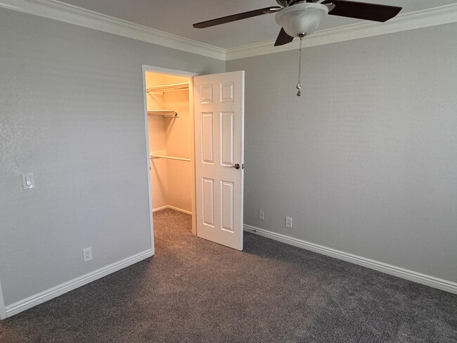 Building Photo - 43376 Cook St