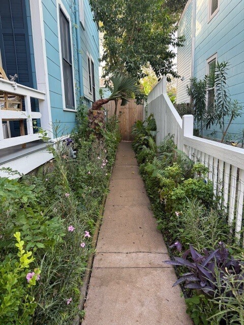 Building Photo - 2605 Avenue O 1/2