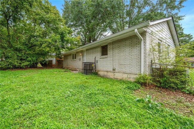 Building Photo - 128 Alexander Ct
