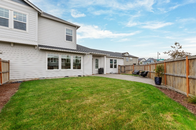 Building Photo - 3530 SE Birchleaf St