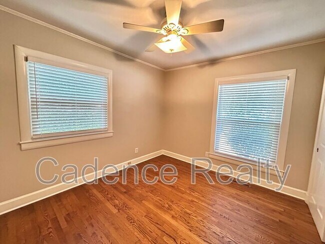 Building Photo - 766 Timber Ln