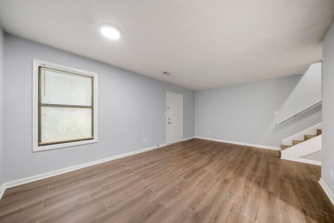 Building Photo - 5861 Dunn Rd