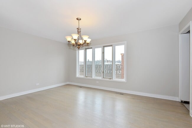 Building Photo - 475 Laurel Ave