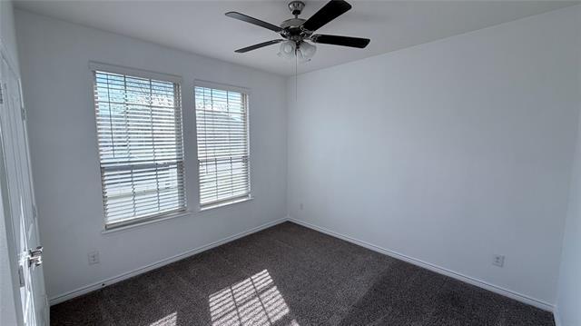 Building Photo - 631 Maverick St