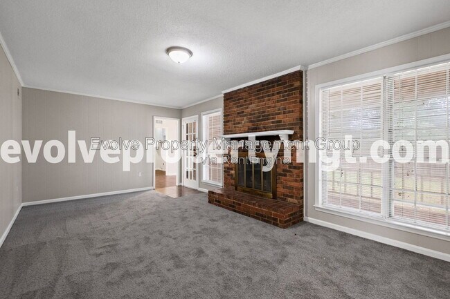 Building Photo - 5331 Pipers Gap Dr