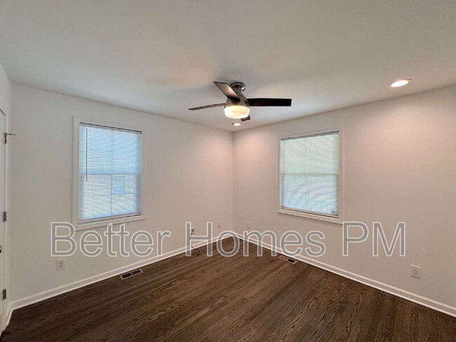 Building Photo - 229 Pecan Rd