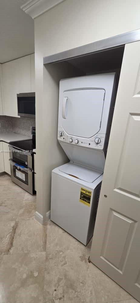 Building Photo - 509 E Sheridan St