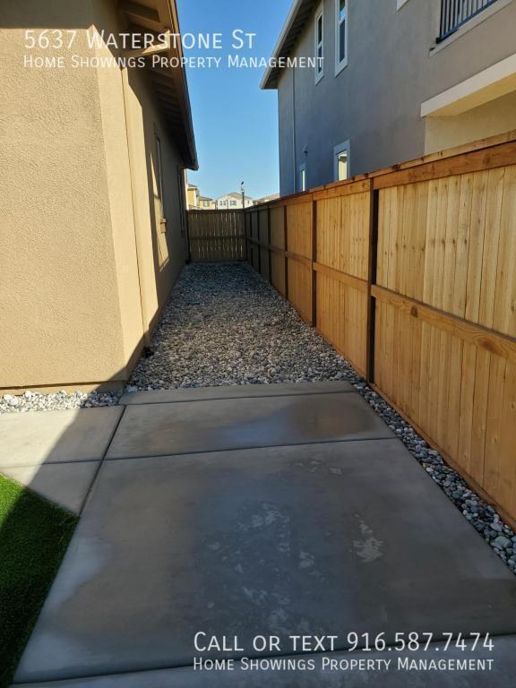 Building Photo - 5637 Waterstone St