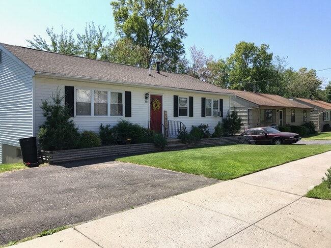 Front view - 85 Wilson Ave