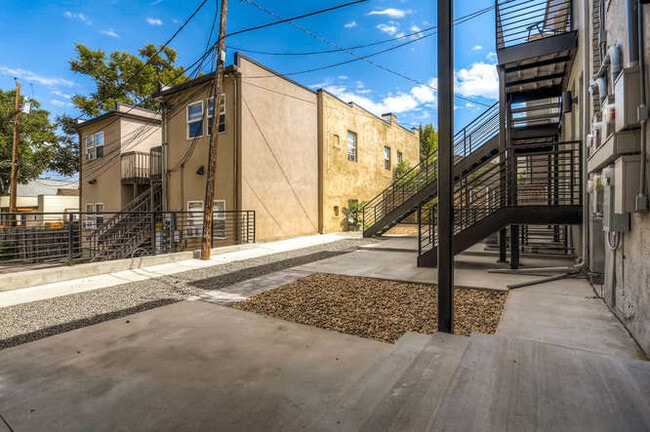 Building Photo - 3110 Vallejo St