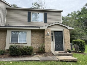 Building Photo - 6701 Dickens Ferry Rd