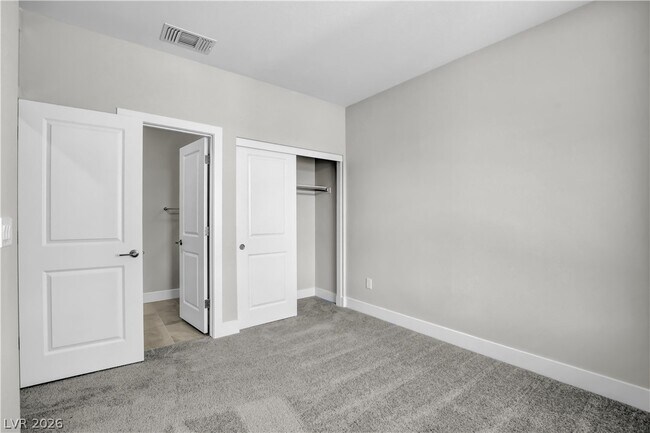 Building Photo - 6360 Pipers Brk Ln