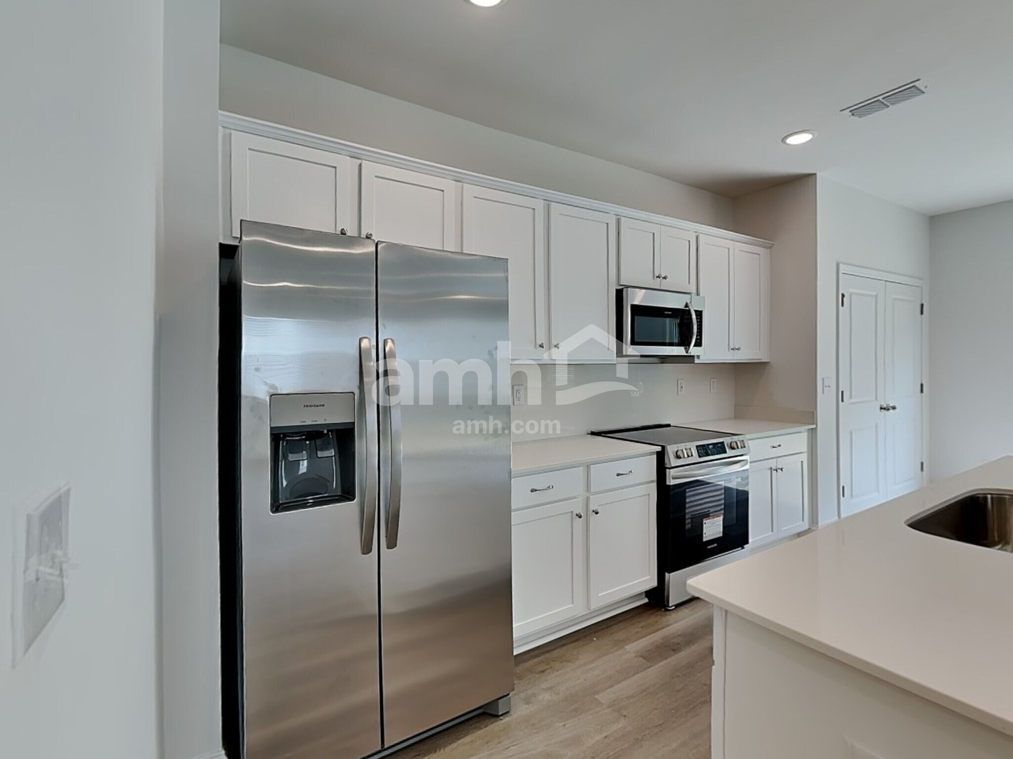 Building Photo - 1135 Livengood Wy