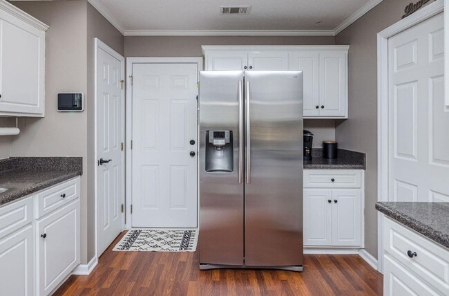 Building Photo - 50 Murrah Rd Ext