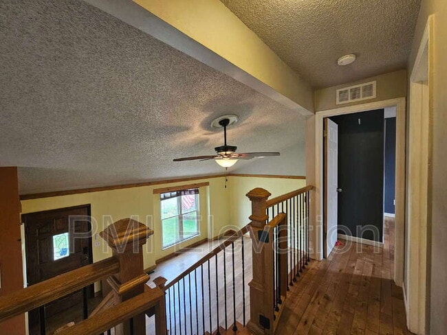 Building Photo - 7411 S Carr Ct