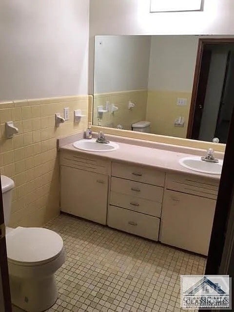 Building Photo - 1210 Riverhaven Ln