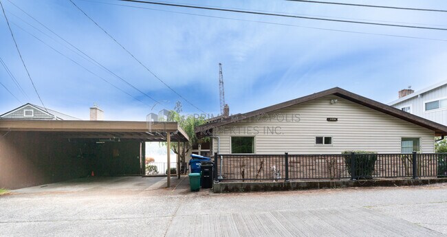Building Photo - 11258 Riviera Pl NE