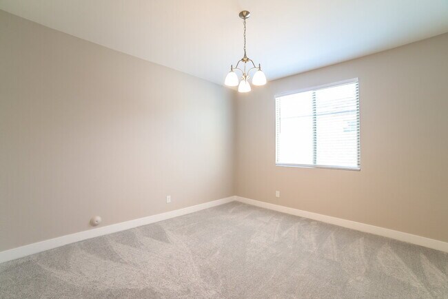 Building Photo - 13359 W Rowel Rd