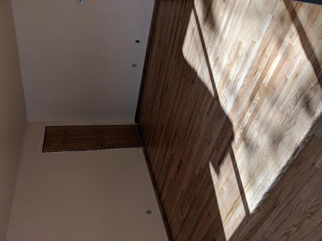 Building Photo - 2123 S 108th St