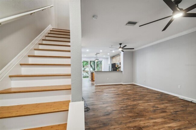 Building Photo - 3183 Bayshore Oaks Dr