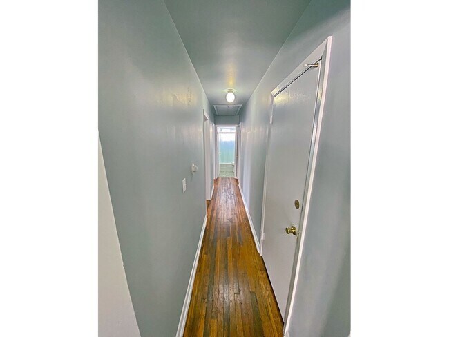 Building Photo - Boyd Street 4836-4838