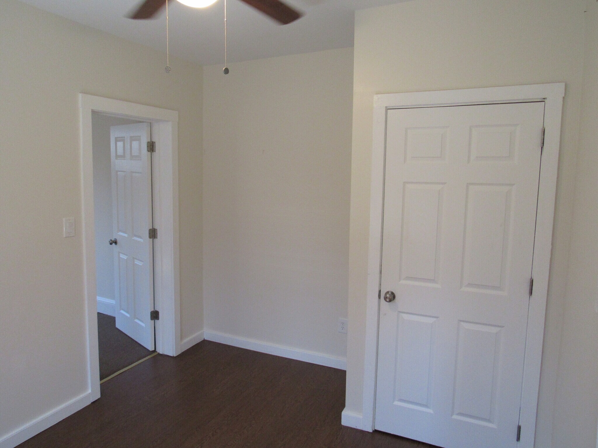 Building Photo - 132 Main St