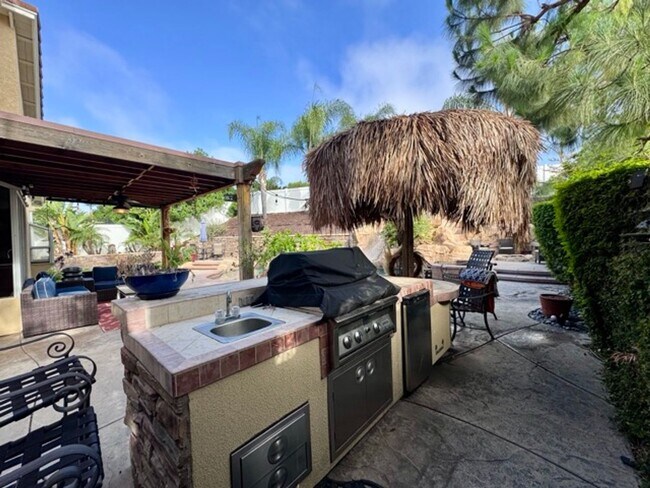 Building Photo - 5 bedroom South Temecula home with a Pool ...