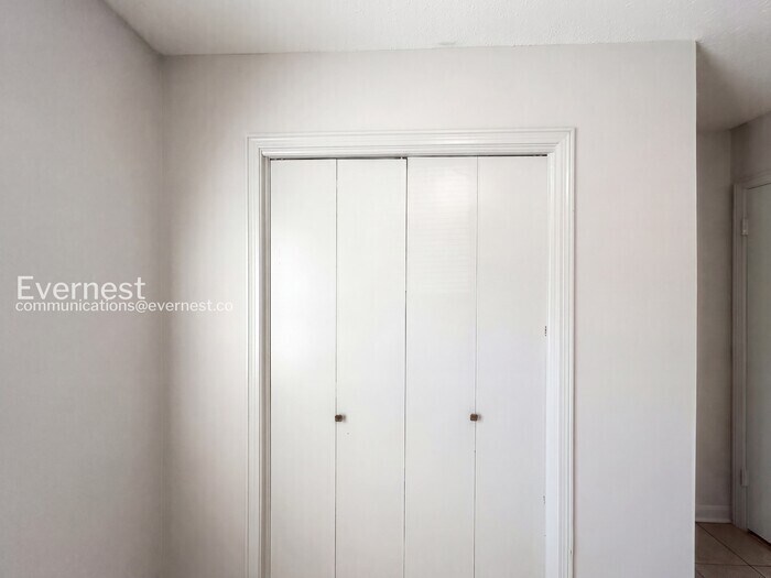 Building Photo - 1416 Moss Point Dr