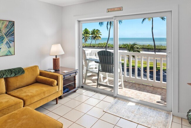 Building Photo - Beachside Living Made Easy – Furnished 2BR/1BA Available for 6 Months!