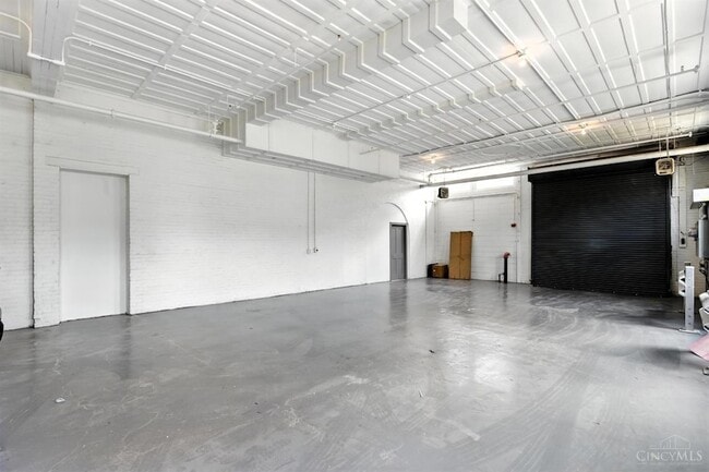 Building Photo - 222 W 15th St
