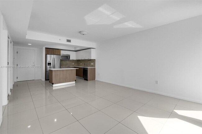 Building Photo - 5252 NW 85th Ave