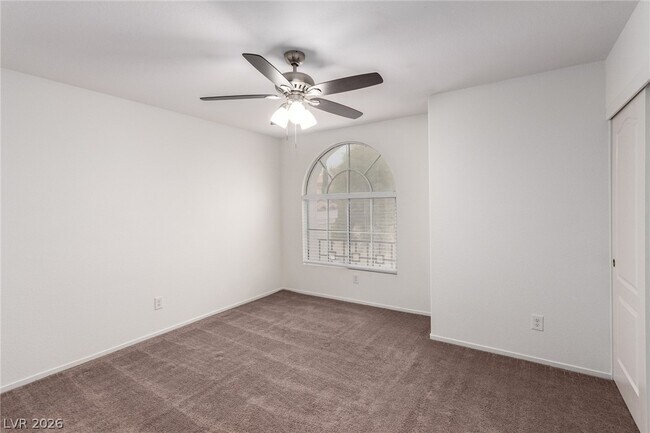 Building Photo - 2412 Shady Vista Dr