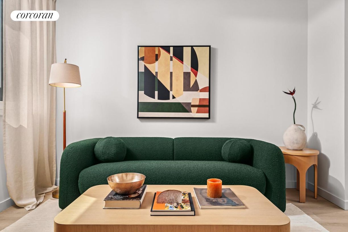 Building Photo - 733 Myrtle Ave