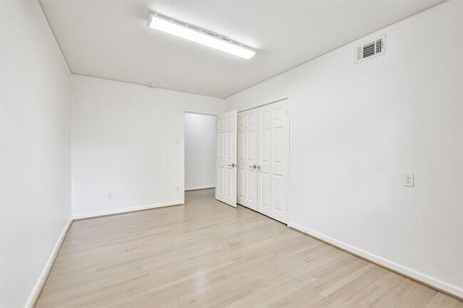 Building Photo - 12431 Broken Bough Dr