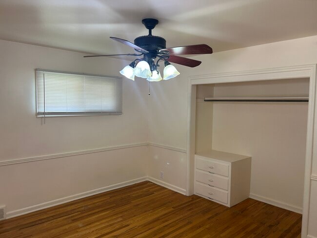 Building Photo - 1025 Tyler Ave