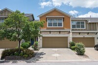 Building Photo - Model Home in City Side Condo Community