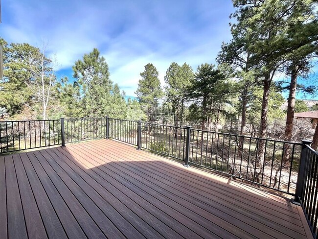 Building Photo - 1550 Capadaro Ct