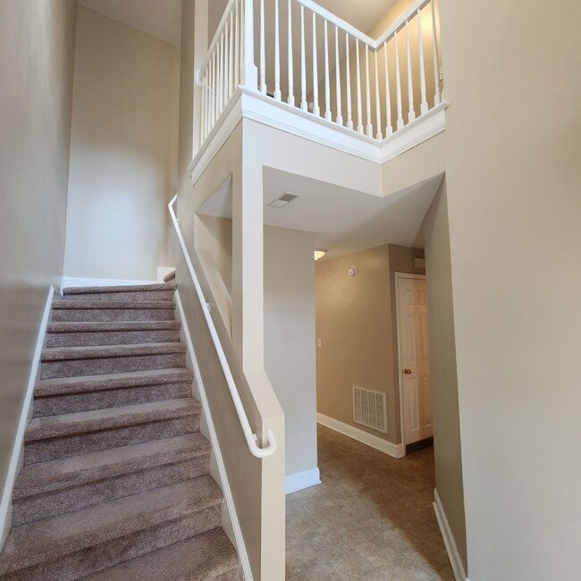 Building Photo - Morehead City Townhouse