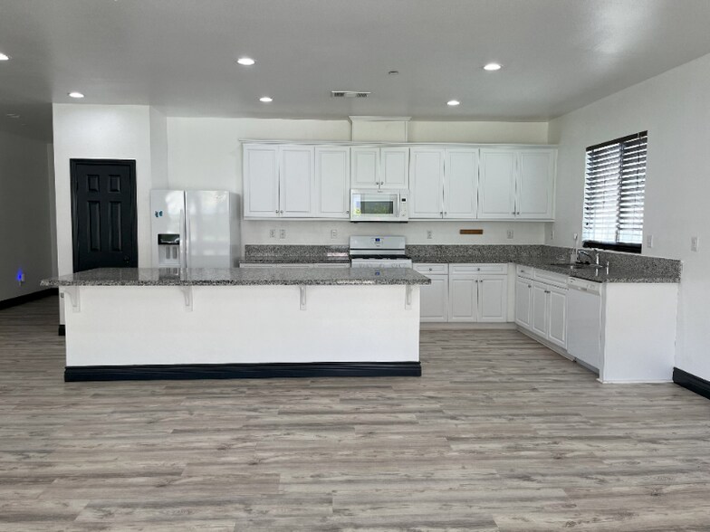 Building Photo - 376 Valencia Ct