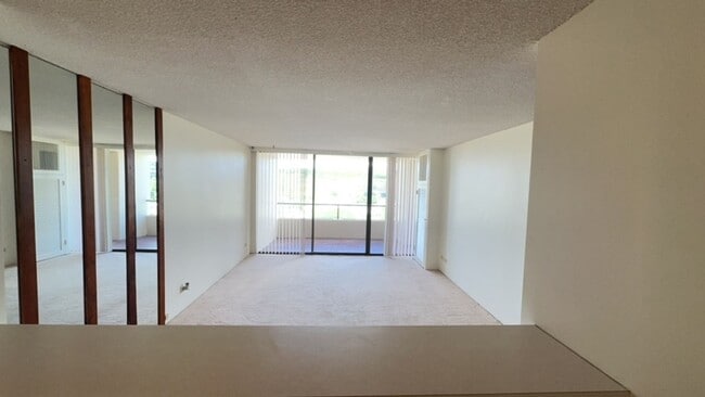 Building Photo - Wonderful 1 BD / 1BA Condo in Makiki!!!