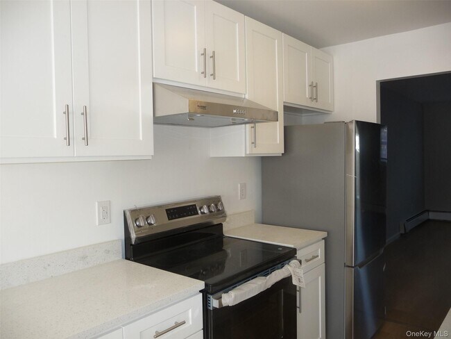 Building Photo - 91 Sarah Ln