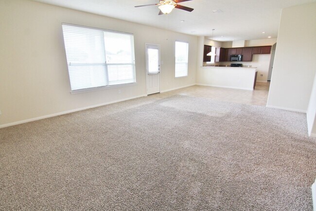 Building Photo - 30603 Gardenia Trace Dr
