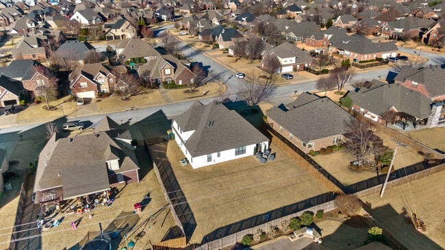 Building Photo - 6508 Stone Lake Dr