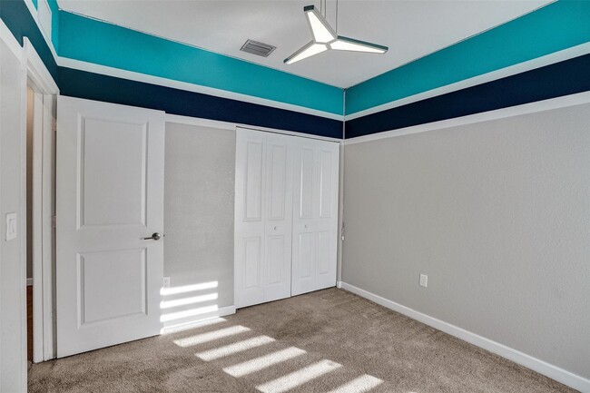 Building Photo - 389 NE 208th Terrace