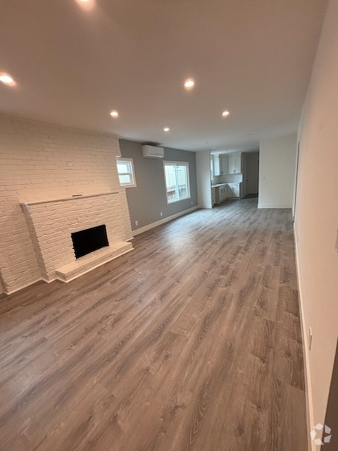 Building Photo - 7808 Weld St