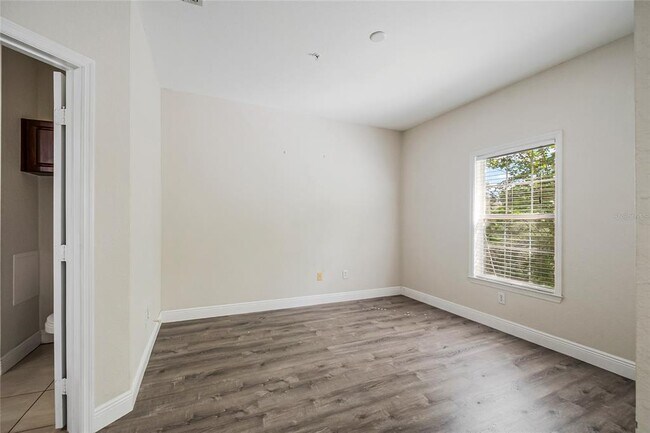 Building Photo - 3611 Conroy Rd