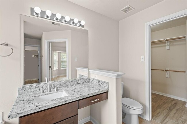 Building Photo - 10918 Barker View Dr